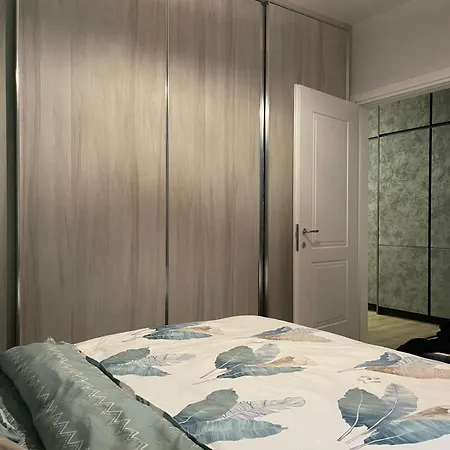Apartment Shehapi